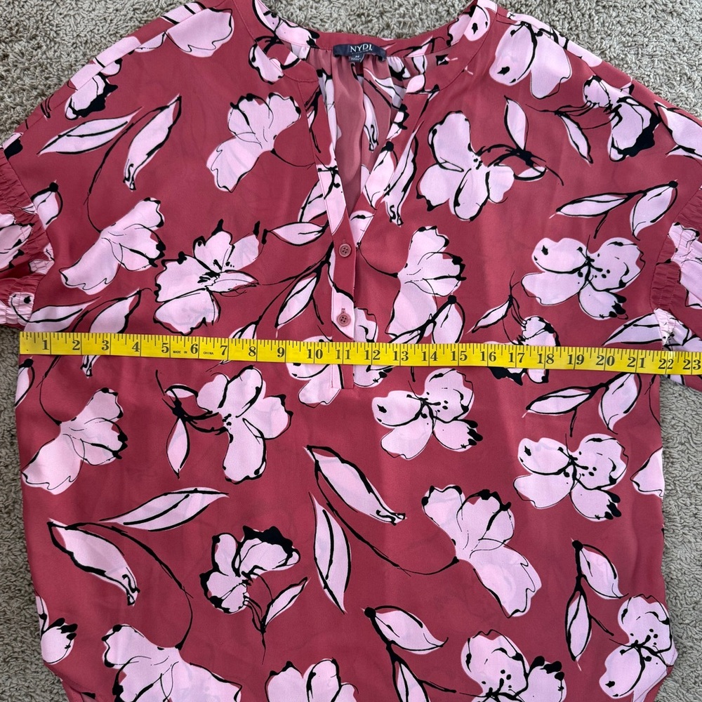 NYDJ Paulina Floral Print Split V-Neck Button Front Peasant Blouse SKU0722 - Picture 6 of 11